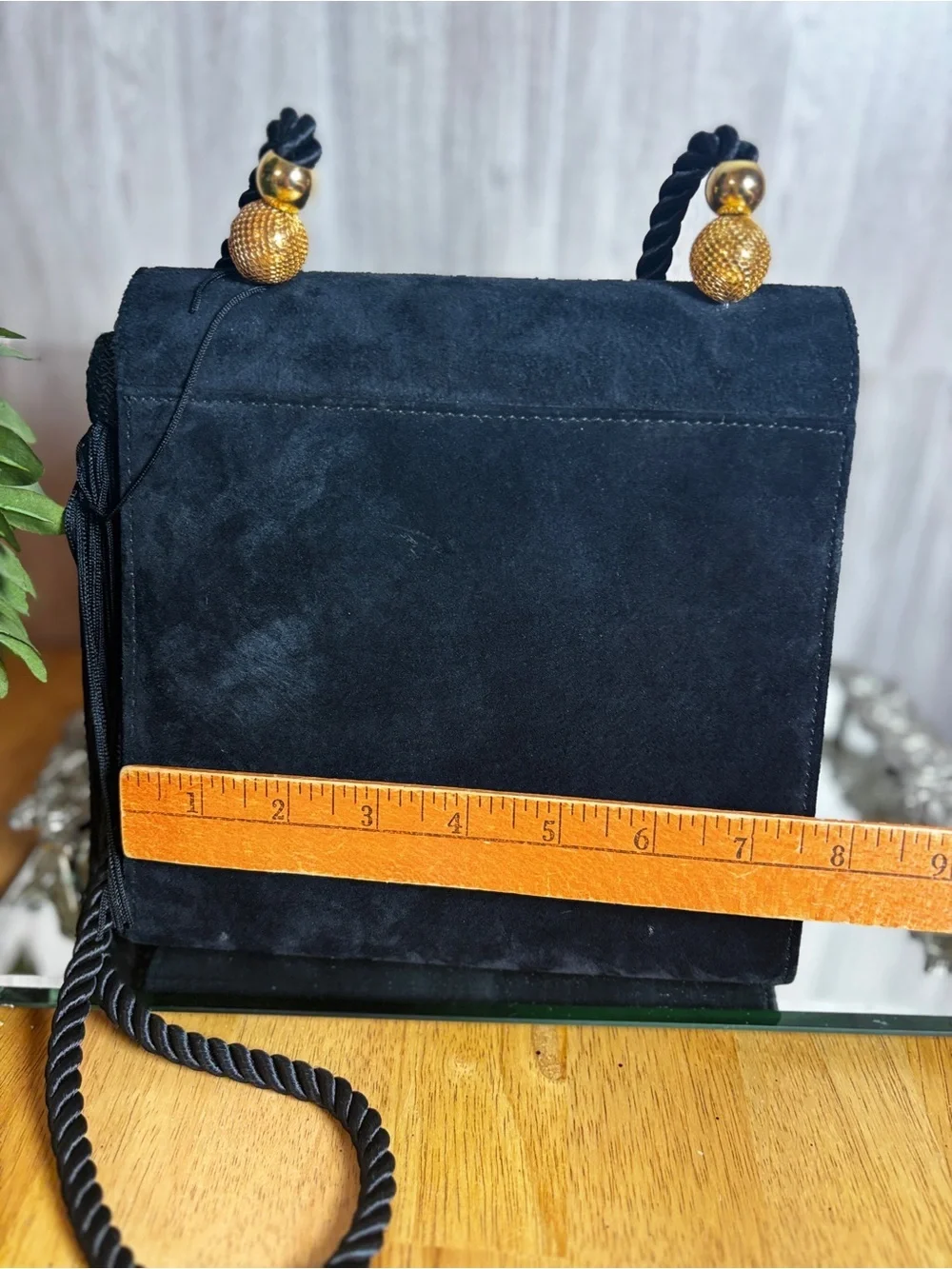 N/A elegant vintage